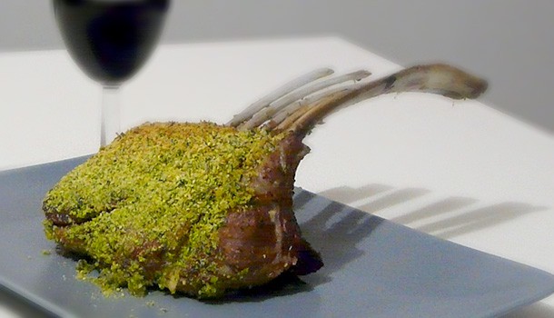 Carré d’agneau en croûte d’herbes