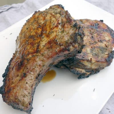 Côte de bœuf marinée aux herbes