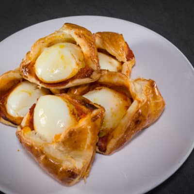 Egg curry puff