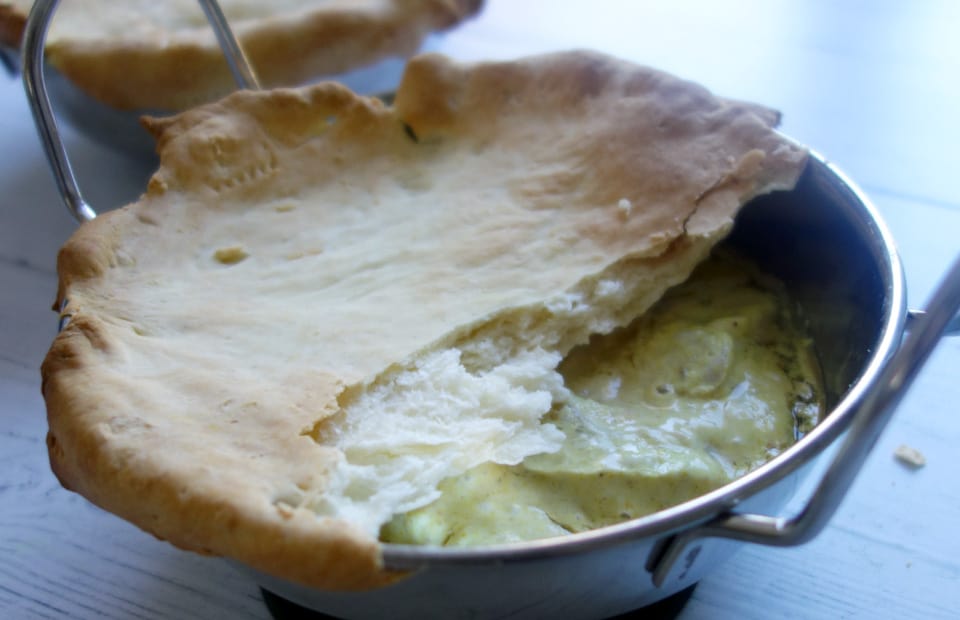 Naan pot pie curry