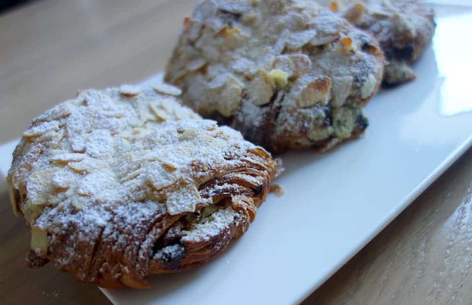 Pains au chocolat aux amandes