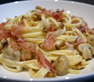 Pâtes au gorgonzola champignons et jambon