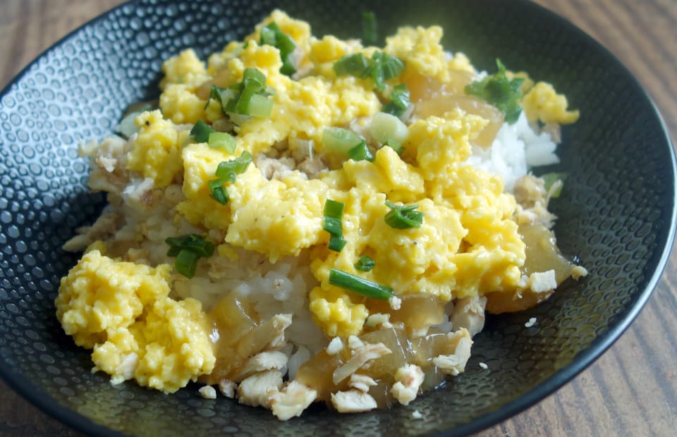 Riz aux oeufs et gelée de bouillon