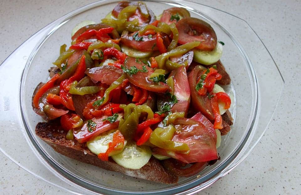 Salade légumes grillés et pain