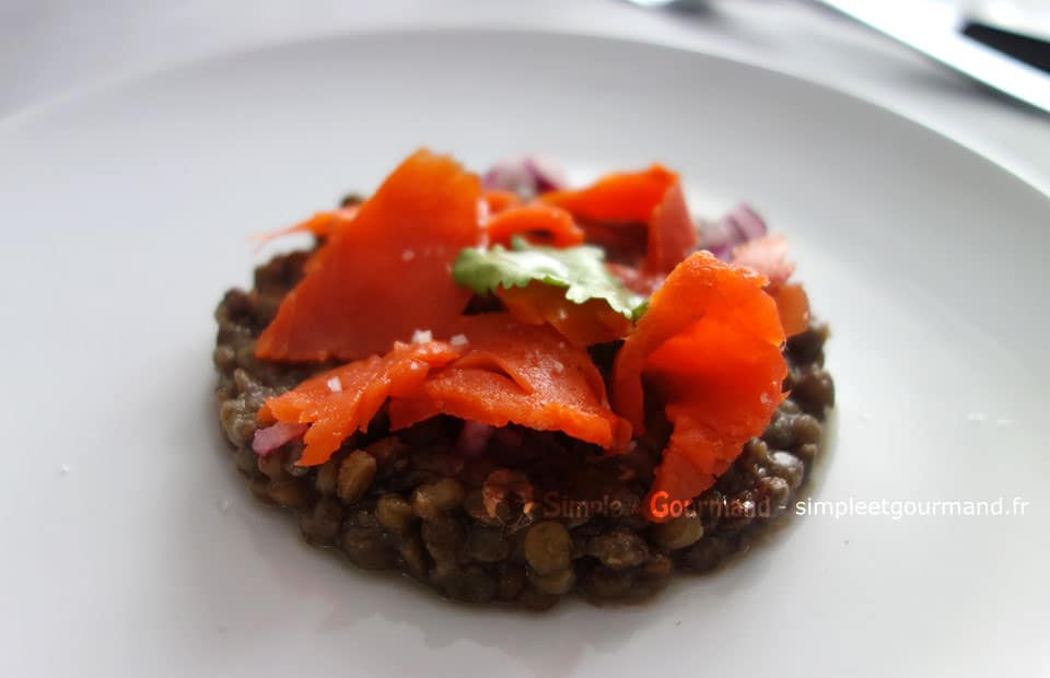 Salade de lentilles au saumon fumé