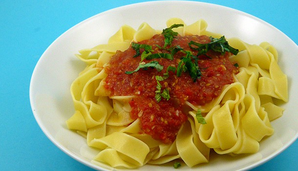 Tagliatelles sauce tomate et piments doux