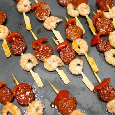 Tapas de crevettes chorizo piquillos