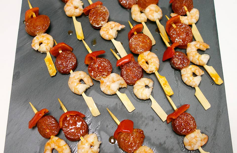 Tapas de crevettes chorizo piquillos