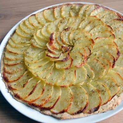 Tarte fine de pommes de terre au thym