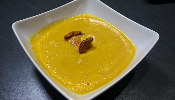 Velouté de potiron aux girolles